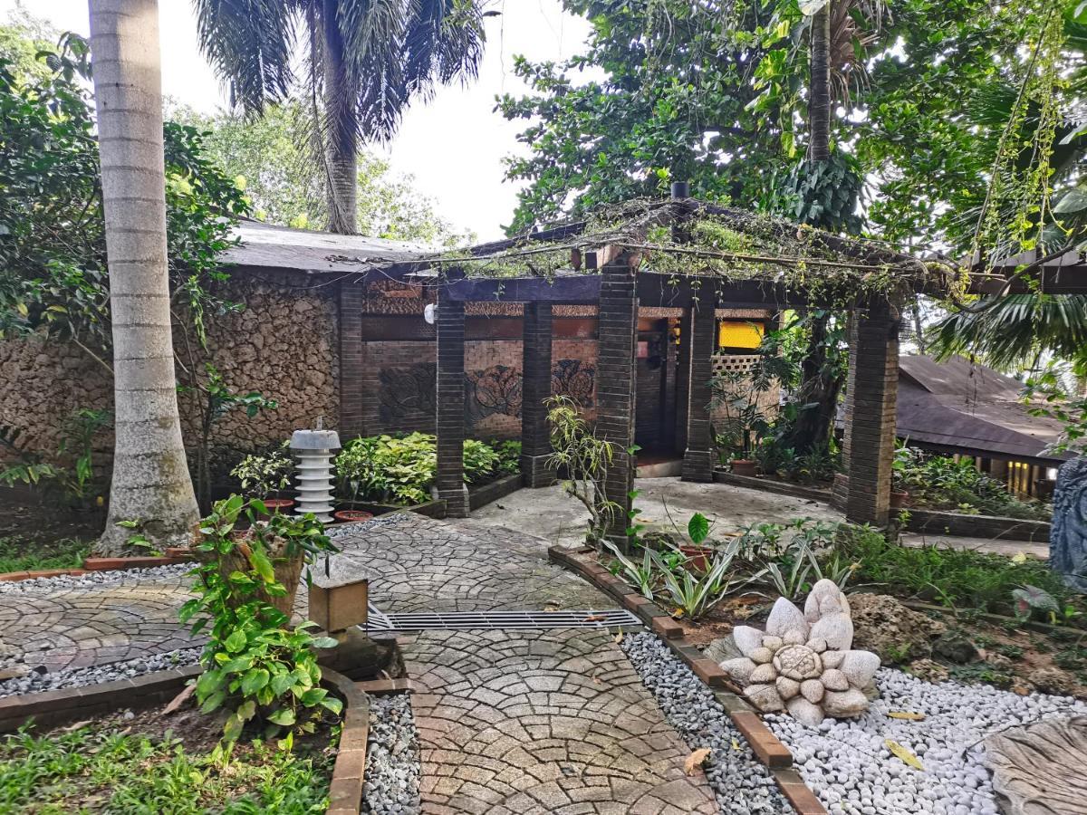 Chema'S By The Sea Hotel ซามาล ภายนอก รูปภาพ