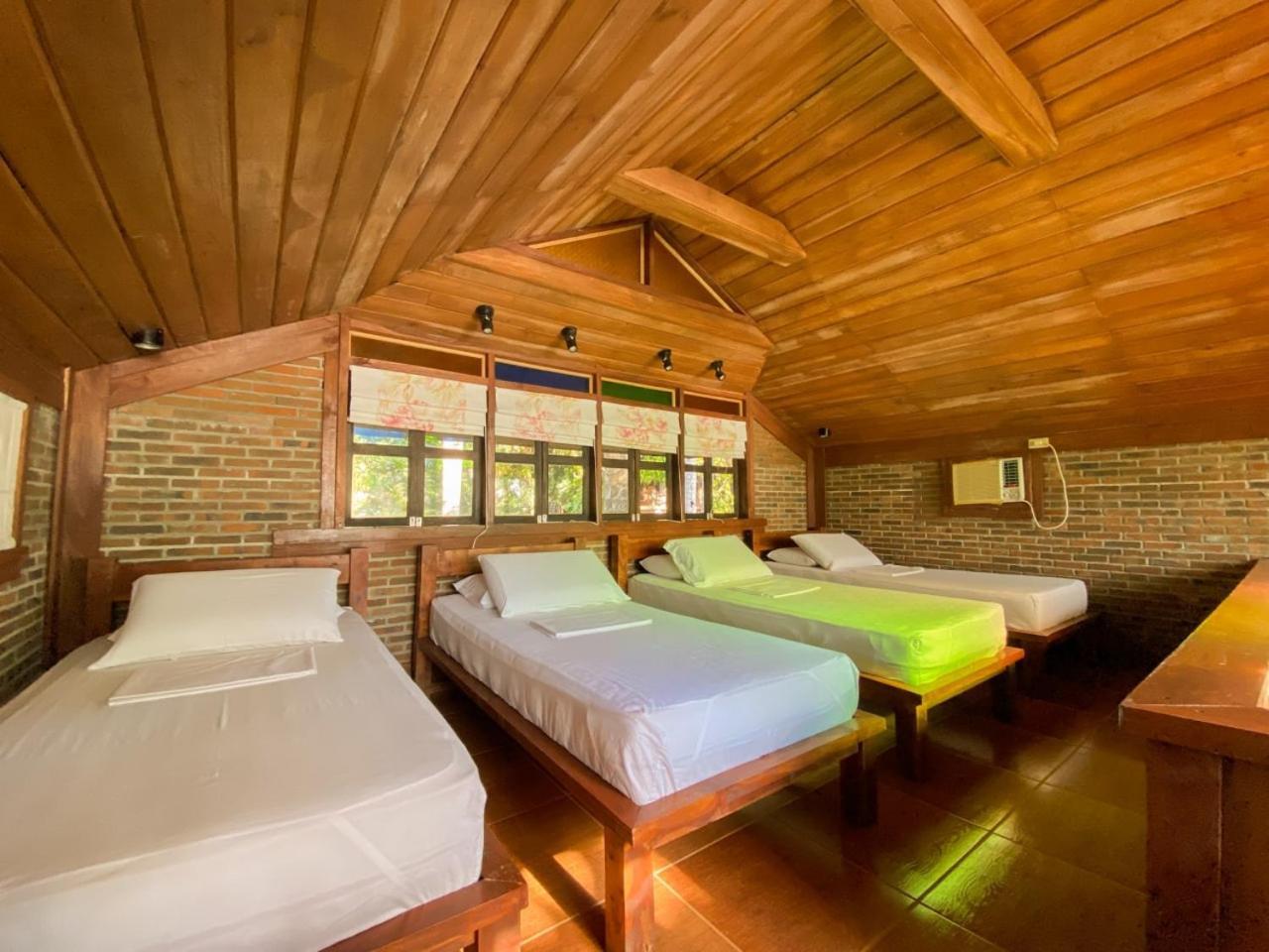 Chema'S By The Sea Hotel ซามาล ภายนอก รูปภาพ