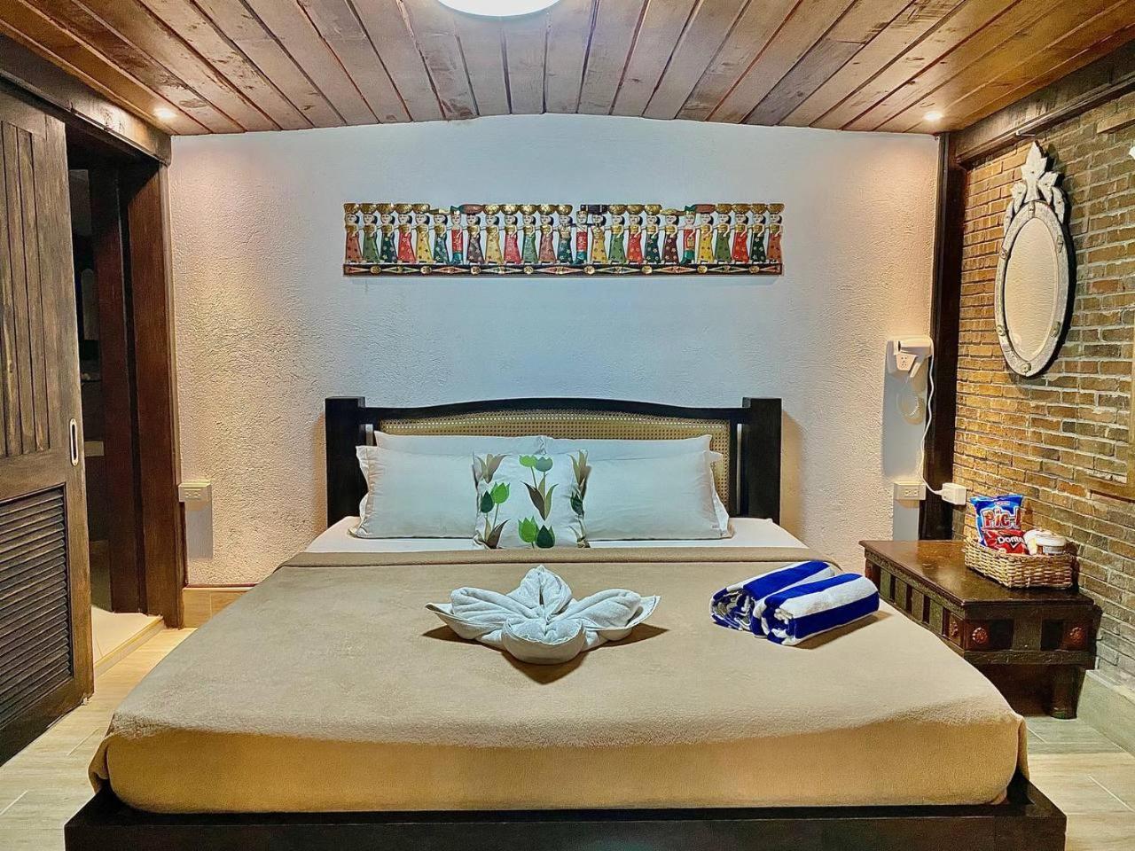 Chema'S By The Sea Hotel ซามาล ภายนอก รูปภาพ
