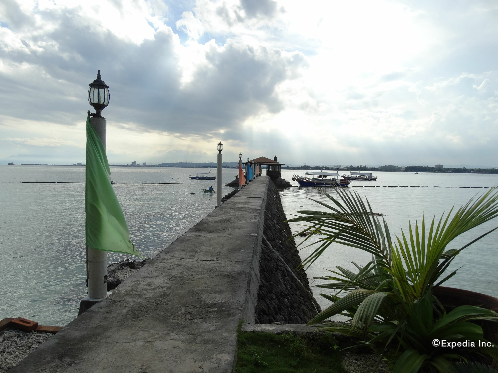 Chema'S By The Sea Hotel ซามาล ภายนอก รูปภาพ